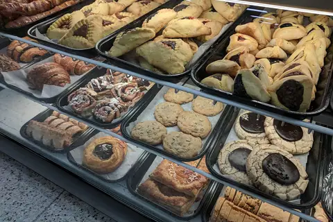 Jackson's the Bakers photo 1